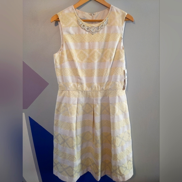 Cute lemon & white fit & flare tea dress - Picture 1 of 6